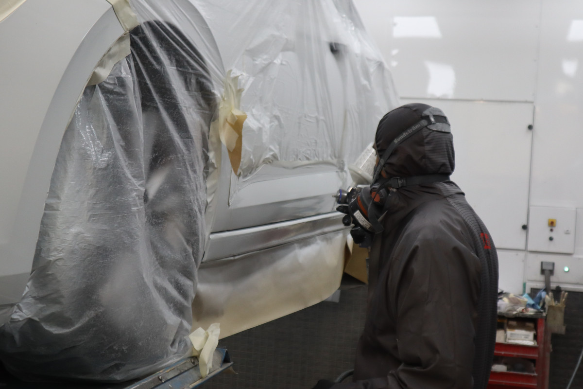 Schadeherstel Rotterdam, Autospuiterij Rotterdam, Schadeherstel